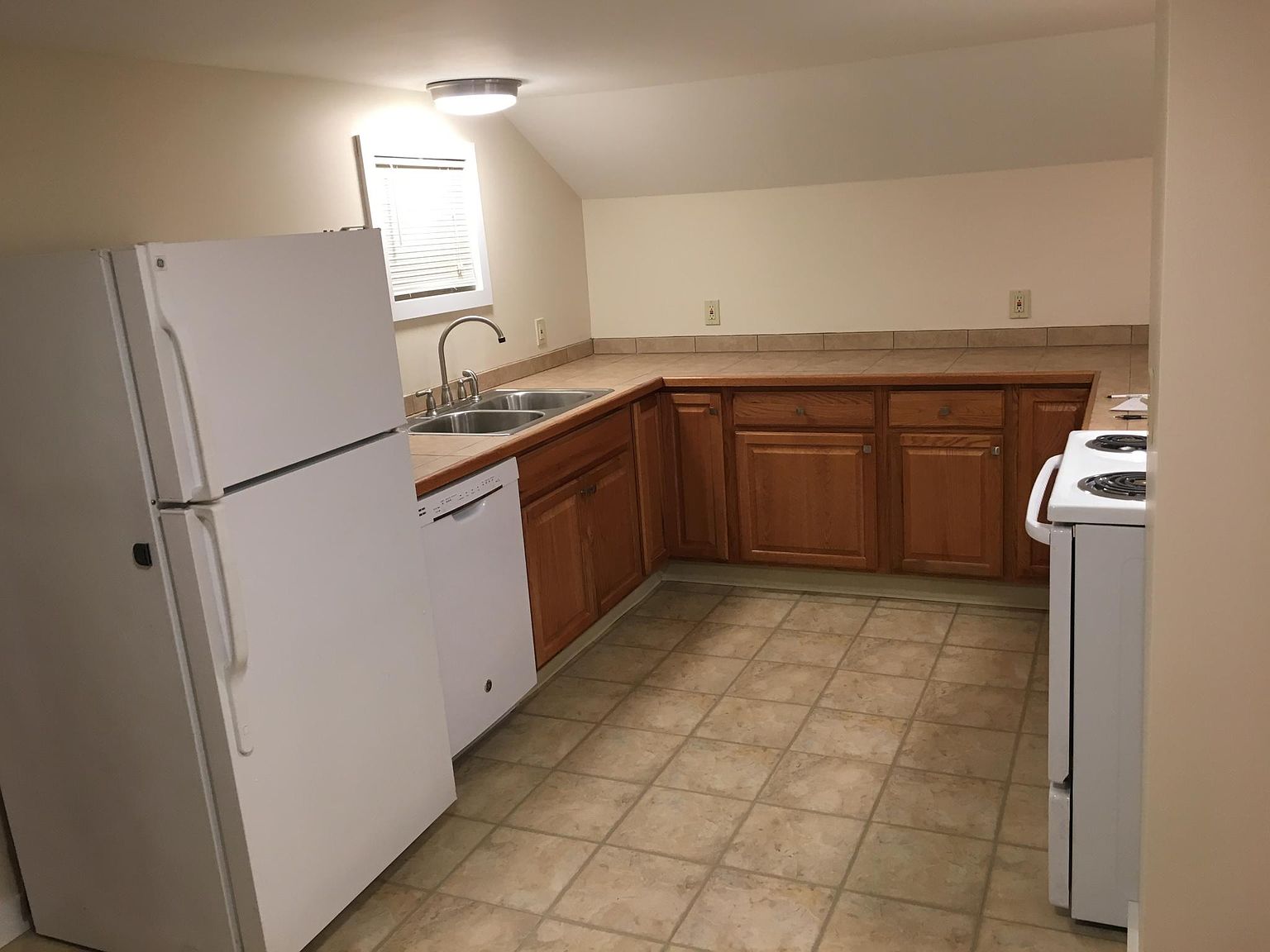 483 Mapleton Ave UNIT 2, Suffield, CT 06078 Zillow