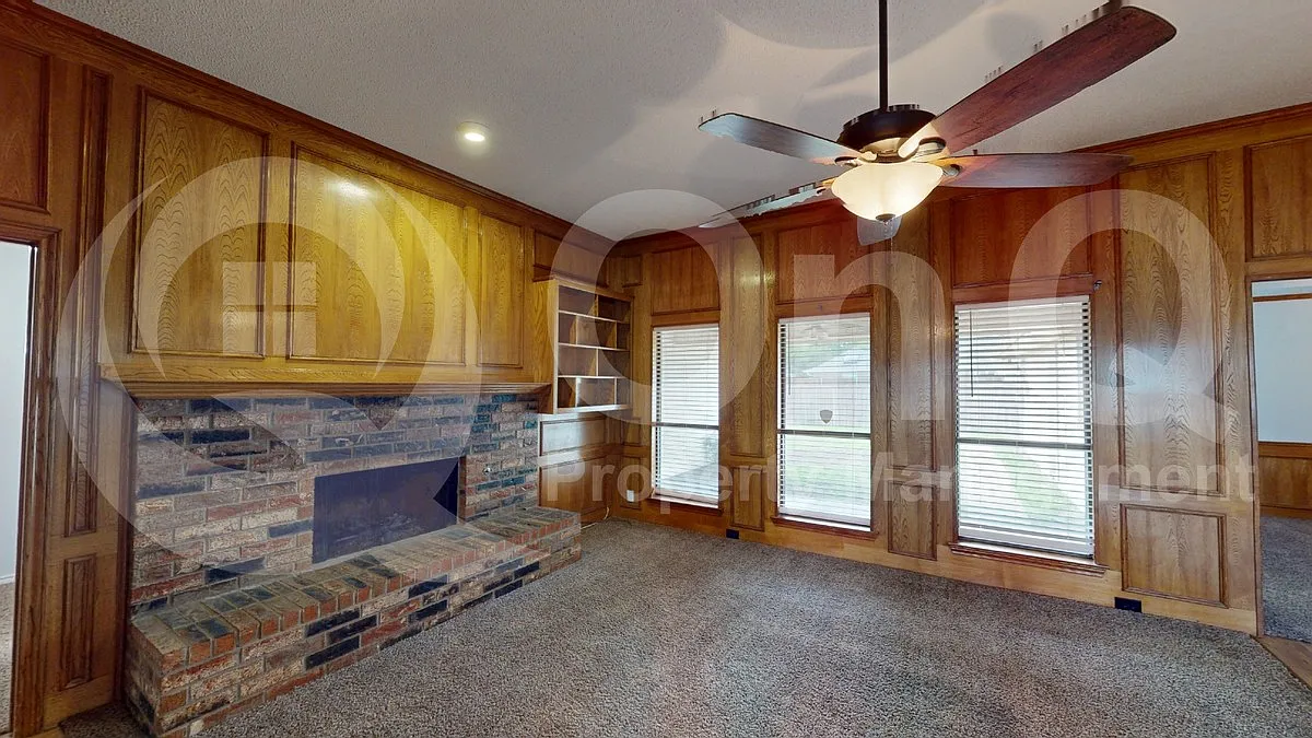 Building Photo - 918 Green Brook Dr