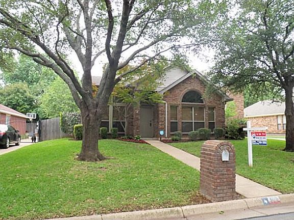 3rd image of 600 Giltin Dr