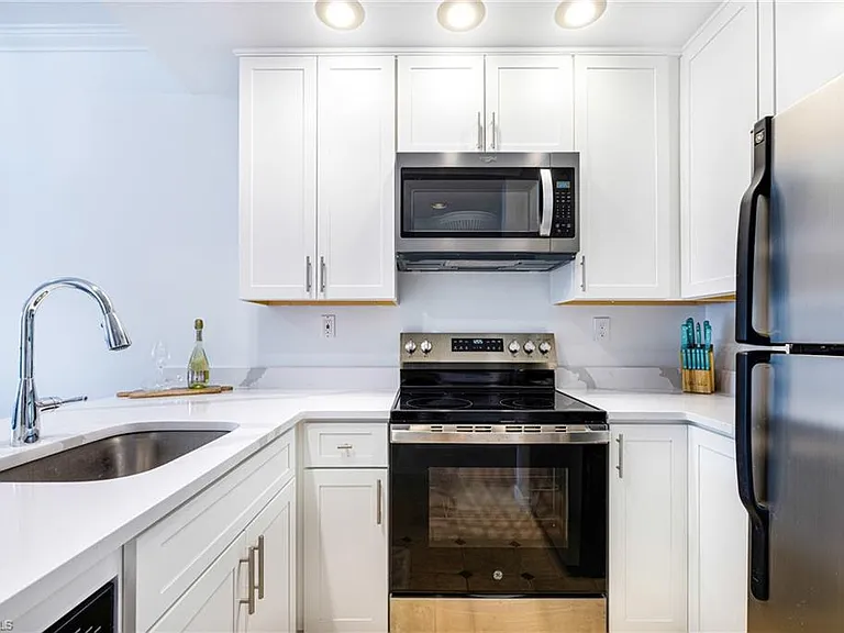 3320 Olympic Dr #125 — Photo 6