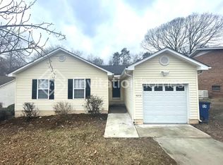 4210 Whitfield Rd, Winston Salem, NC 27105