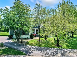 12361 Creekwood Ln, Carmel, IN 46032