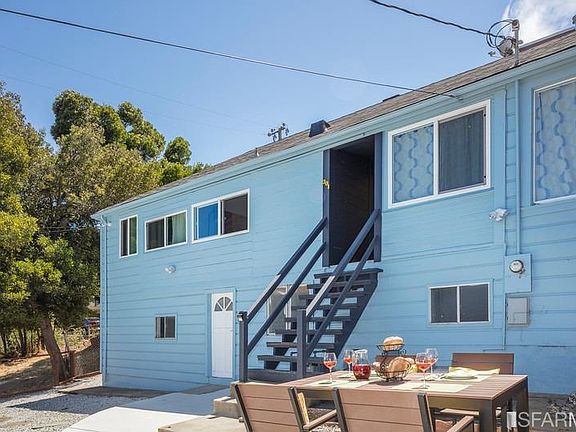4th image of 301 Chapman Ave
