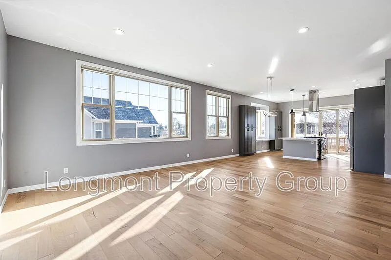 2 bed, 2.0 bath, 1434 sqft, $2,600 — Photo 4