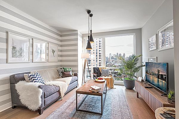 1st image of 450 W 42nd St APT 26P