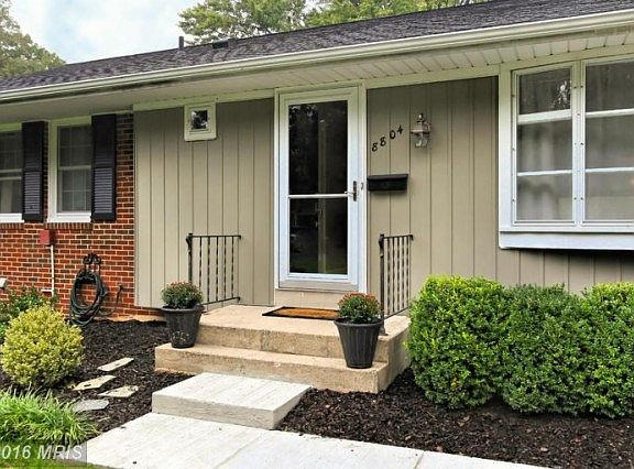 2nd image of 8804 Willowridge Ln