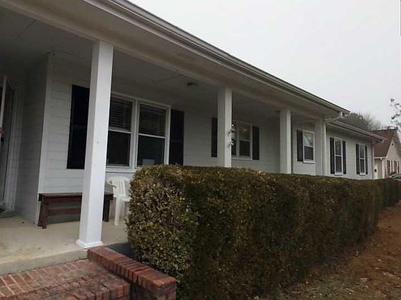 3rd image of 3561 Camelot Way