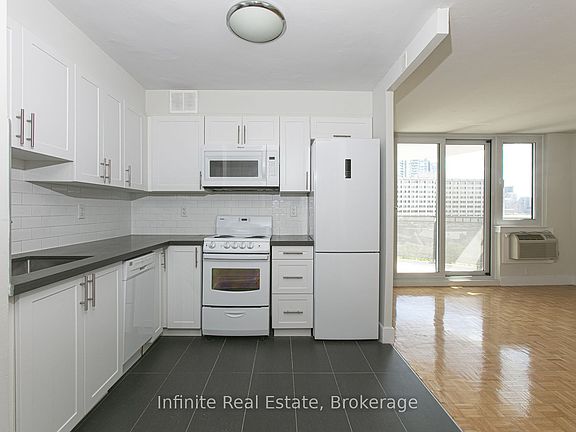 4th image of 485 Huron St #206