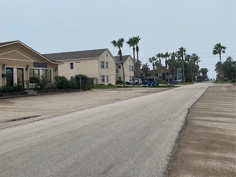 3311 Padre Blvd #A — Photo 13