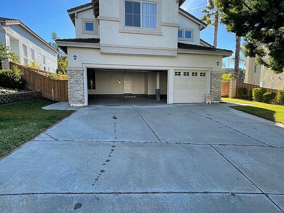 2nd image of 11933 Acacia Glen Ct