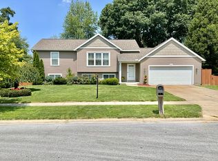 875 Bergin Farms Ct SE, Grand Rapids, MI 49508