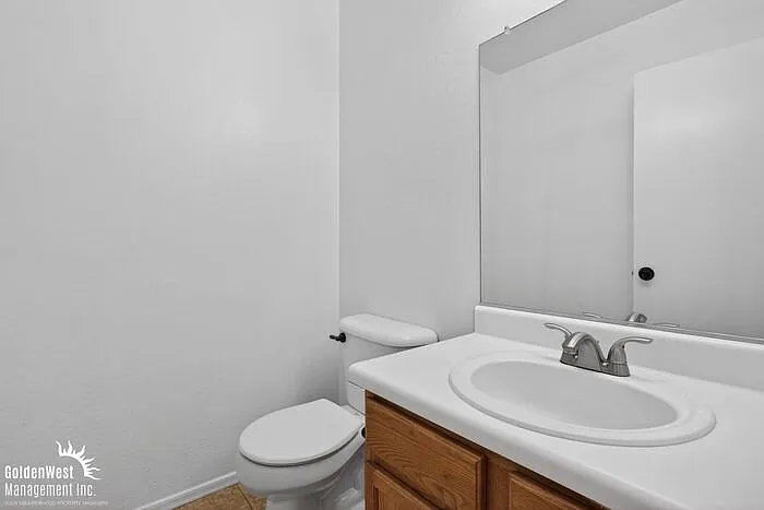 24011 N Cargo Ave — Photo 25