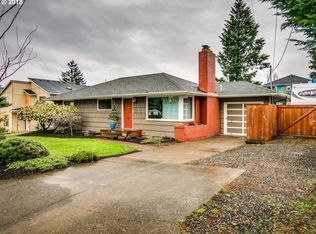 7714 SE Main St, Portland, OR 97215