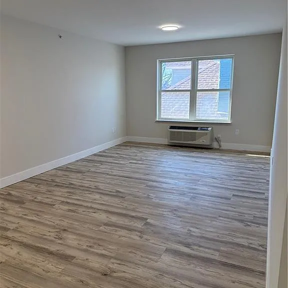 251 Livingston Ave #306 — Photo 8