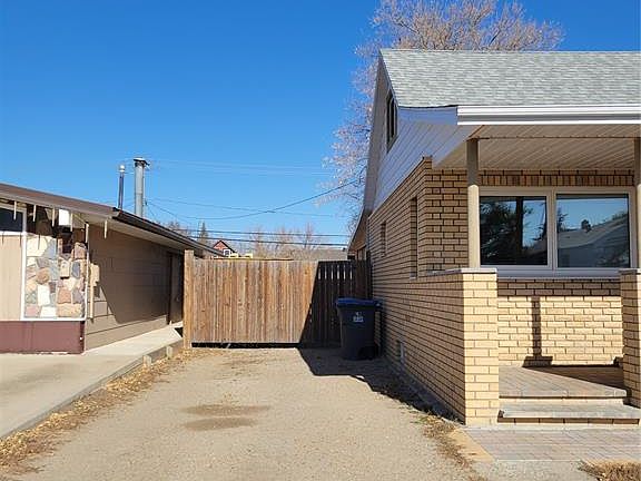 2nd image of 1517 3rd STREET