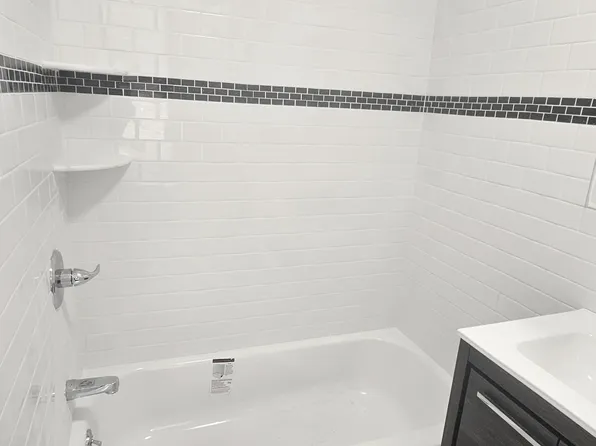 1584 1st Avenue 3S image 4 of 4