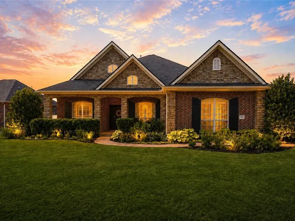 5603 E Sombreado Rd, Fayetteville, AR 72703