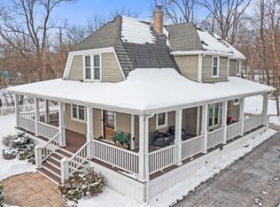 868 Walnut St, Glen Ellyn, IL 60137