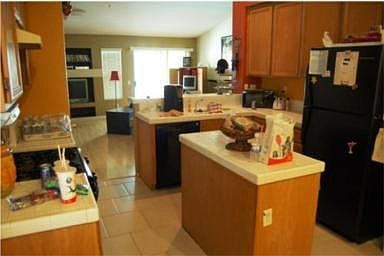 5th image of 2331 Fargo Cir