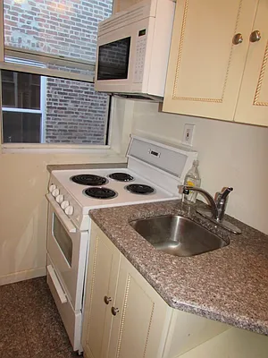 Rented by Majesty Management | media 54