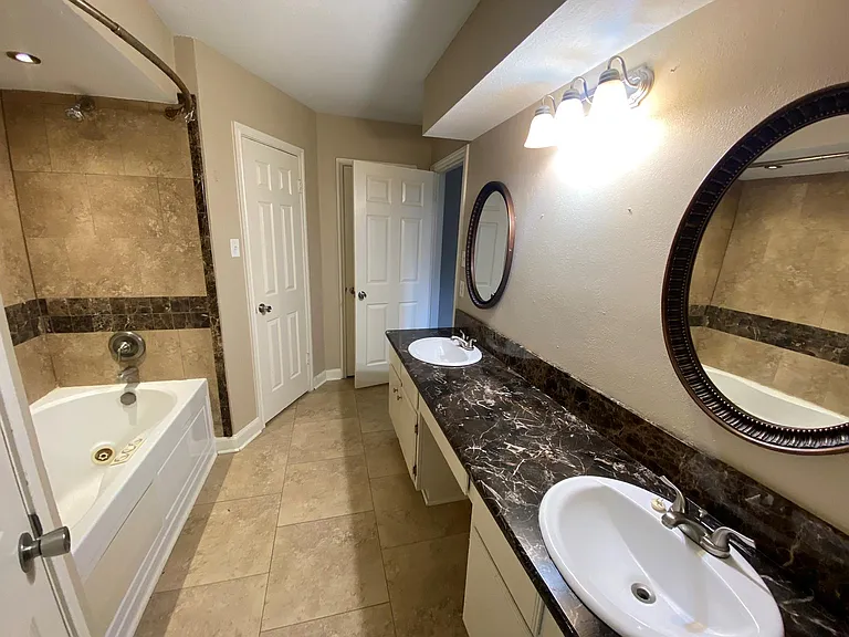 15811 Part Dr — Photo 14