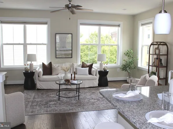 2411 Auden Dr, Silver Spring, MD 20906