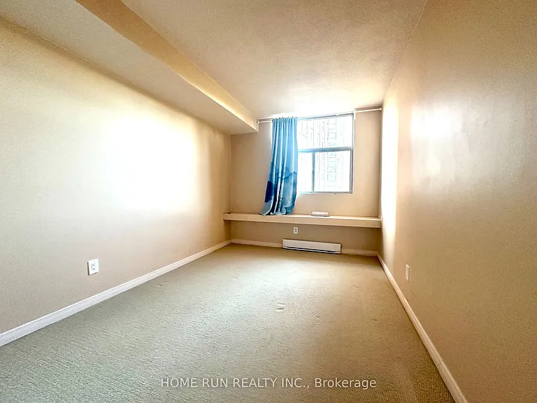 2760 Carousel Cres #210 — Photo 6