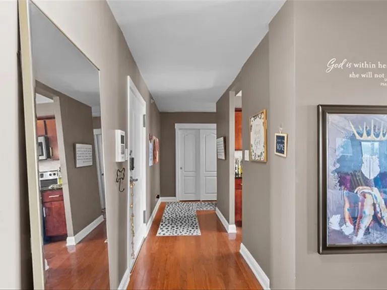 60 Parkway Dr E #12A — Photo 28
