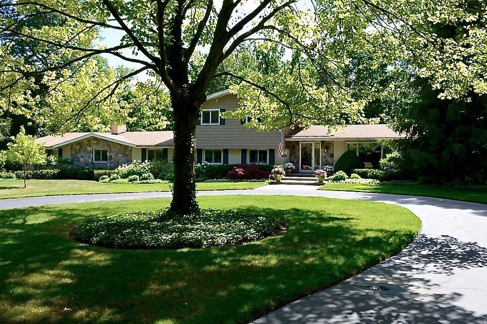1st image of 31525 Westlady Dr