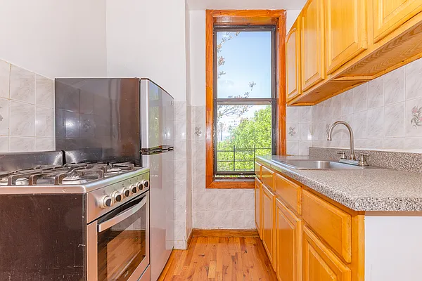Rented by MySpaceNYC | media 3