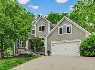 1124 Dubs Ct, Lawrence, KS 66049