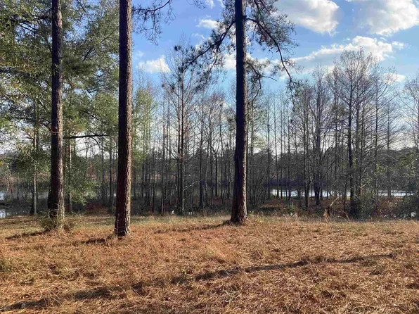 30 Harbor Rd, Andalusia, AL 36421