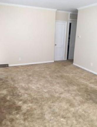 2nd image of 1131 Chestnut Hill Dr APT 3