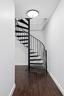 5th image of 1 Bank St APT 3A