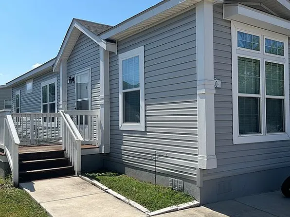 40 Eagle Creek Dr #244, Kyle, TX 78640
