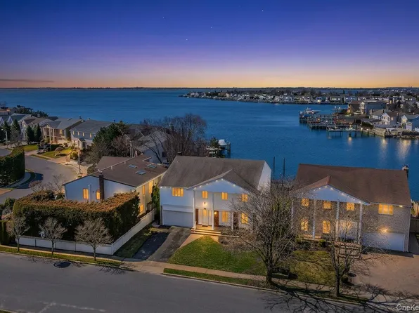 3146 Lee Place, Bellmore, NY 11710