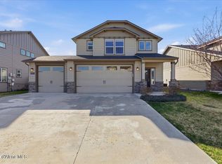 13071 N Loveland Way, Hayden, ID 83835
