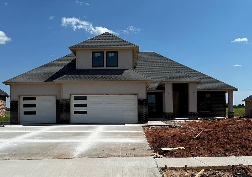 1st image of 2226 W Cole Dr
