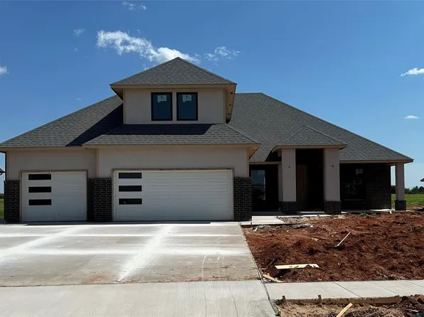 2226 W Cole Dr, Mustang, OK 73064