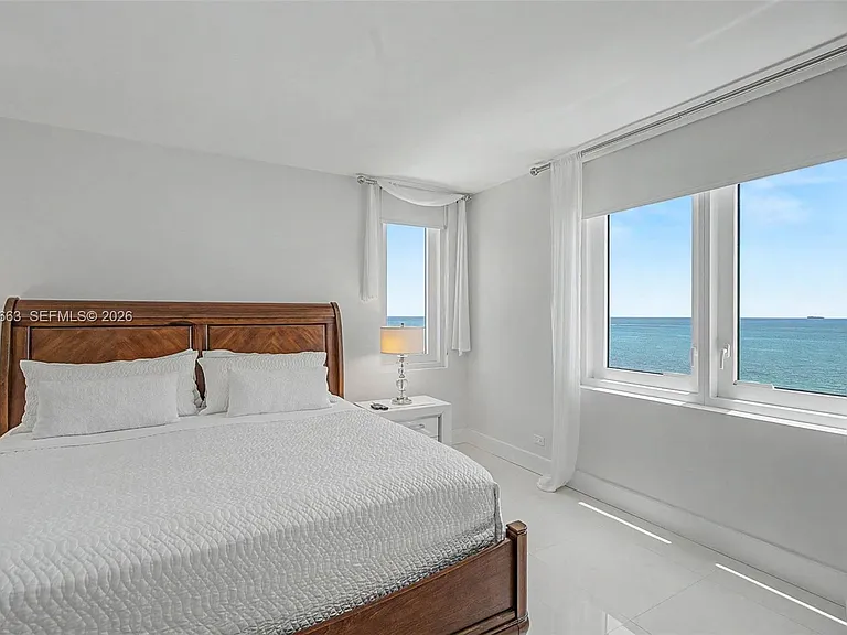 2301 Collins Ave #1210 — Photo 15