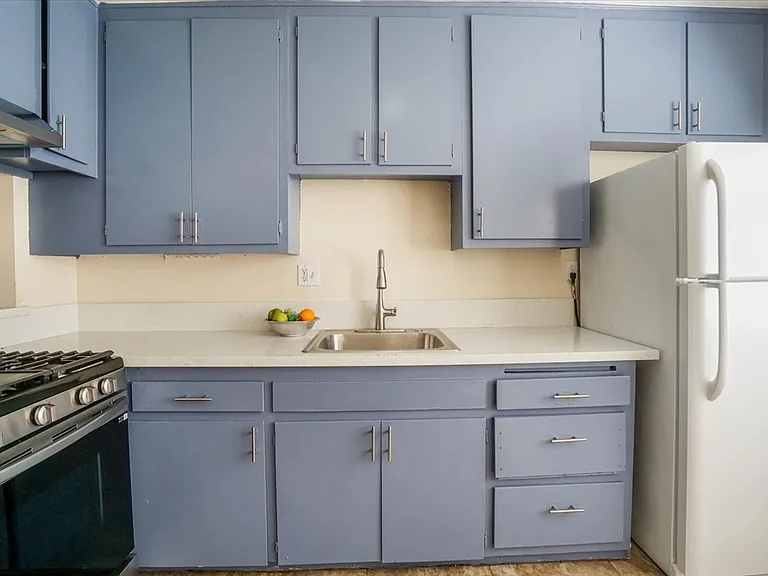 33140 Olive St #3 — Photo 9