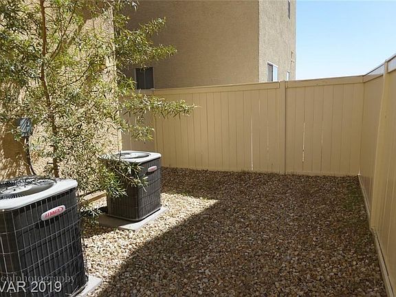 5th image of 8925 Jamie Lee Ave