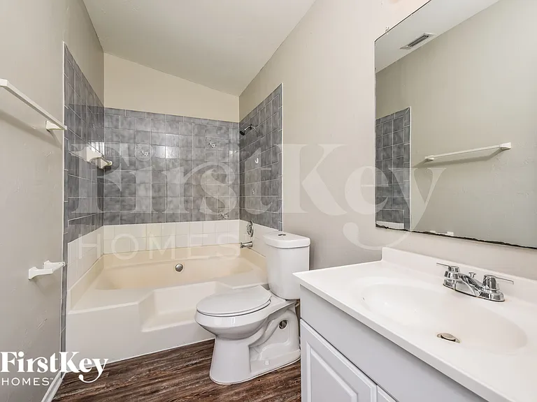 2506 18th St SW — Photo 13