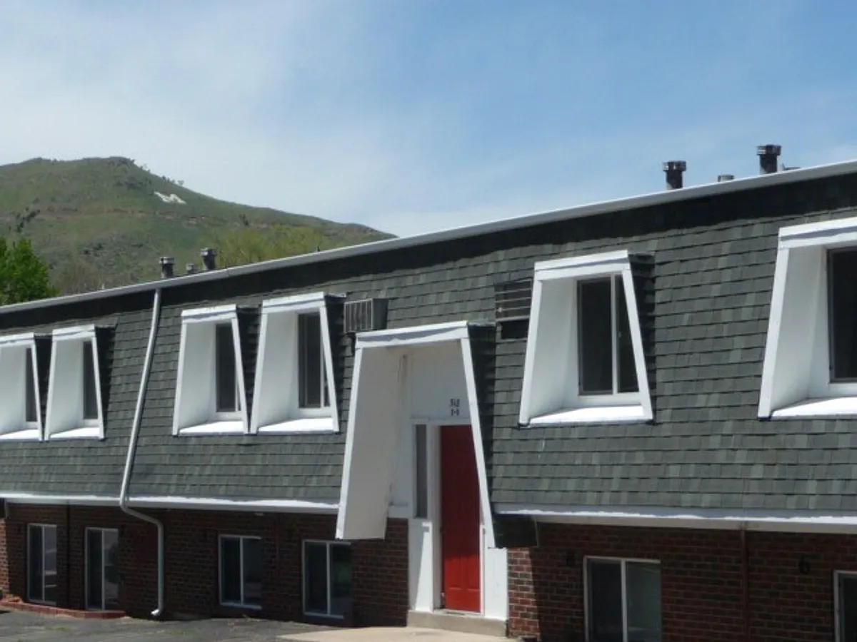 Building Photo - 518 22nd St #2