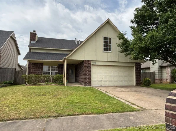 1076 E 132nd Pl, Glenpool, OK 74033