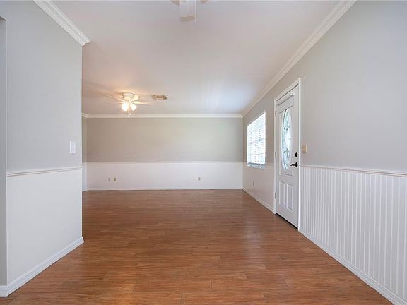 4th image of 1828 FOXHUNT DRIVE #A