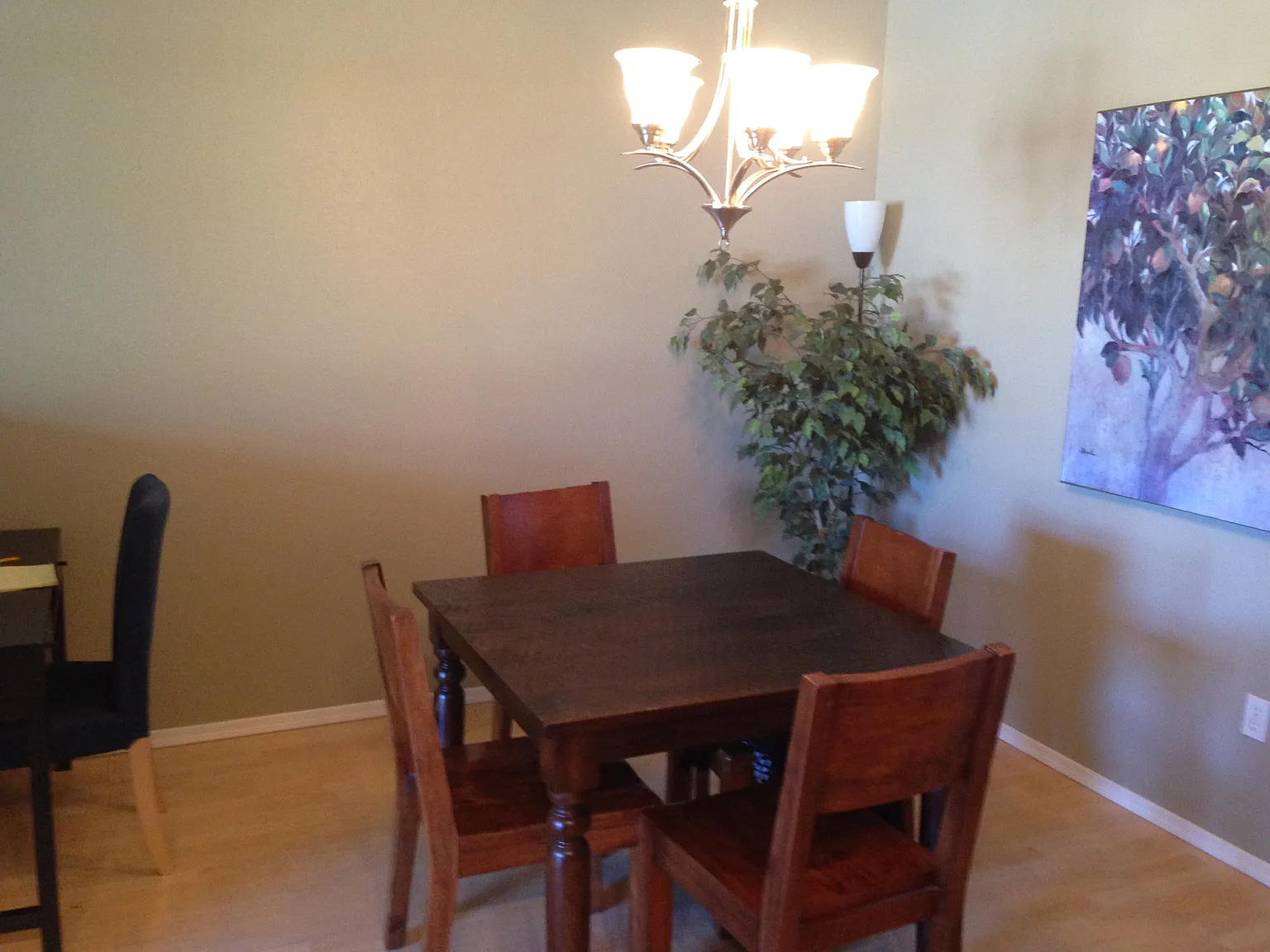 2 bed, 1100 sqft, $985 — Photo 4