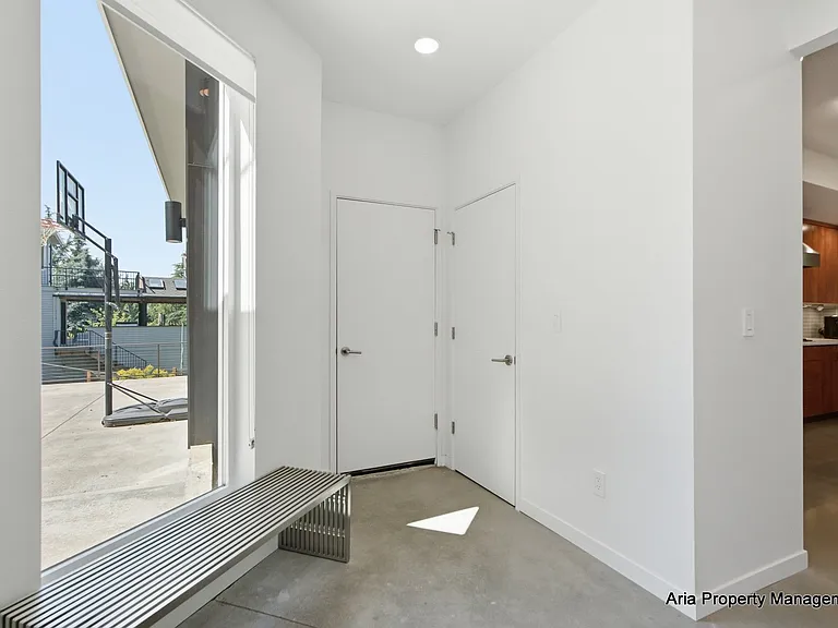 2709 NW Bullfinch Pl — Photo 3