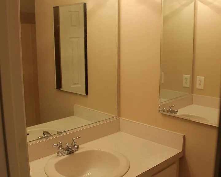 103 S Corwood Ave — Photo 1