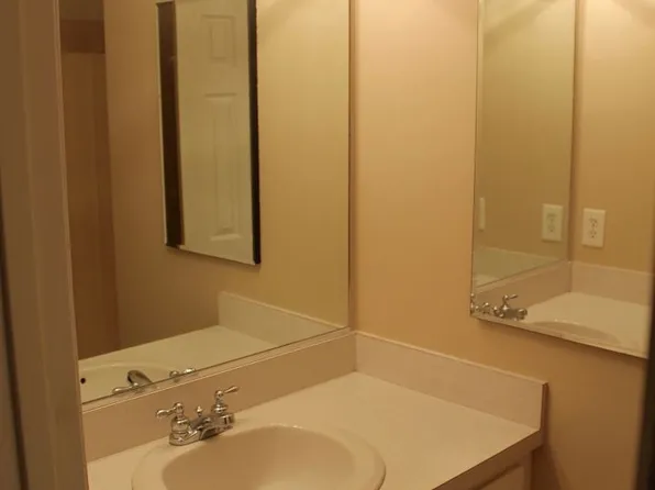 103 S Corwood Ave, Virginia Beach, VA 23452